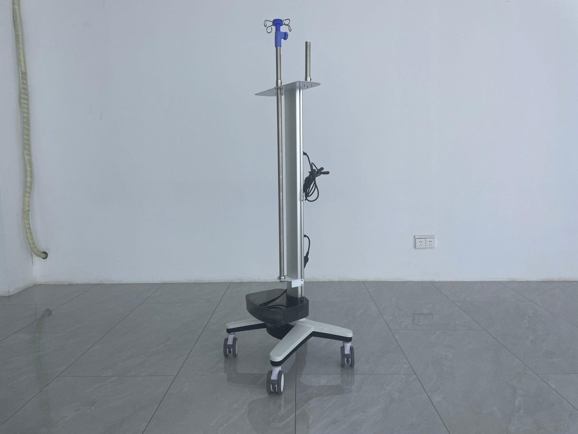 MA104 Syringe Pump and Infusion Pump Trolley Supplier